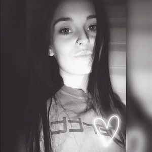 Meet your Posher, Mallory